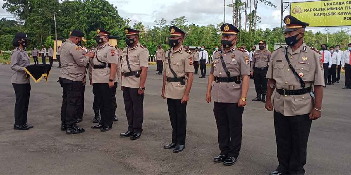 tiga-perwira-polres-mimika-dimutasi-ini-pesan-kapolres